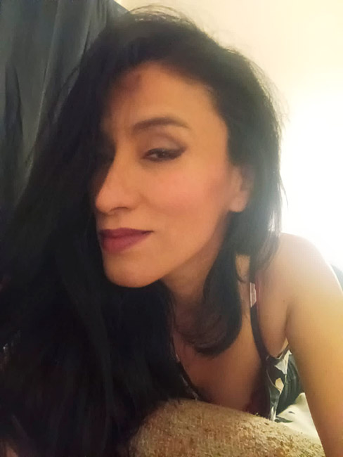 Hermosa escort madura
